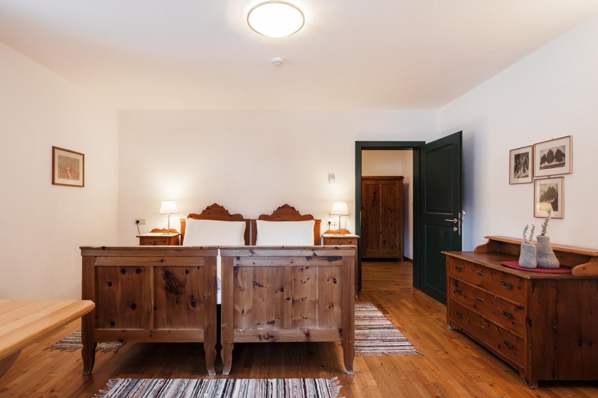 Hotel Dolomitenhof & Chalet Alte Post Sexten Exterior foto